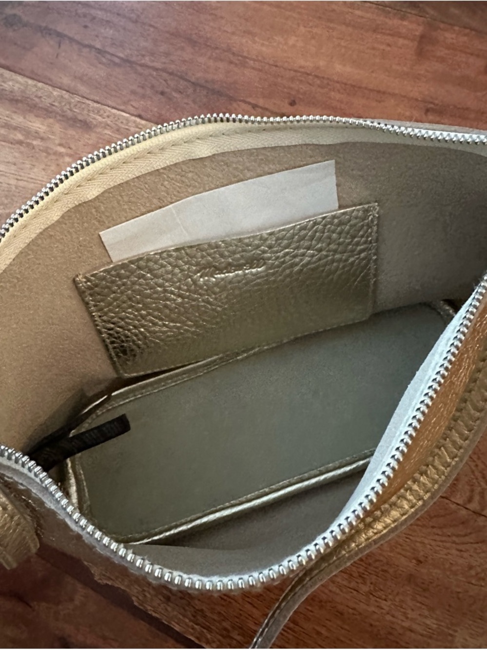 ☀️ New! MADEWELL Mini Crossbody Bag in Soft Grain Gold Metallic - Picture 9 of 12